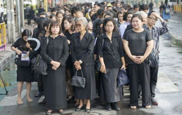 Lưu ý gì khi du lịch Thái Lan vào thời điểm quốc tang? - ảnh 1
