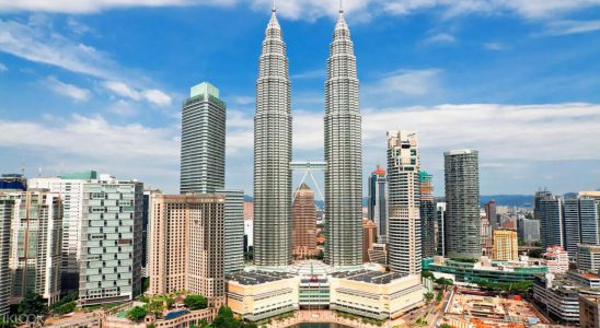 Chiêm ngưỡng tháp đôi Petronas – Niềm kiêu hãnh của đất nước Malaysia - ảnh 1