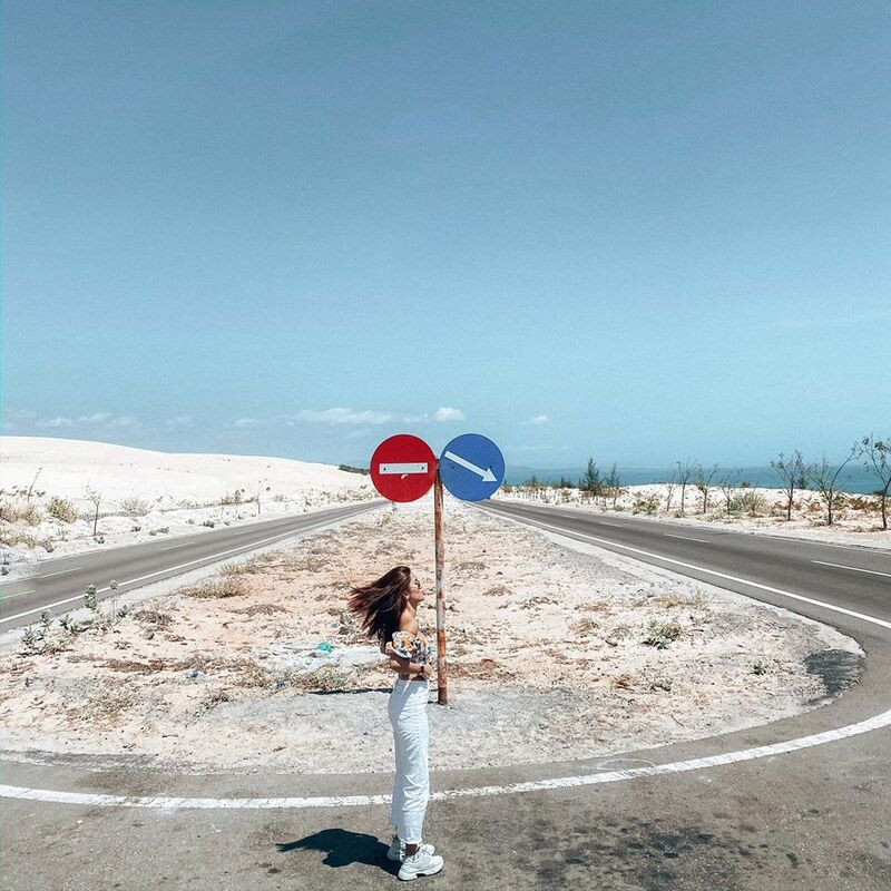 Checkin tại con đường cát trắng cho ra những bức ảnh tuyệt đẹp Checkin tại con đường cát trắng cho ra những bức ảnh tuyệt đẹp