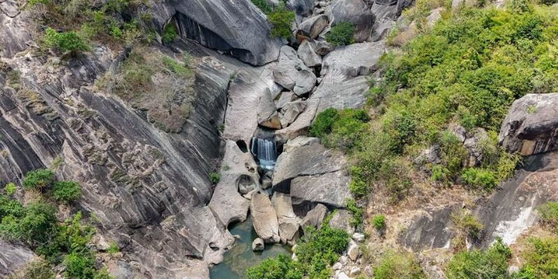 Vẻ đẹp hoang sơ của Hồ Vô Cực Ninh Thuận